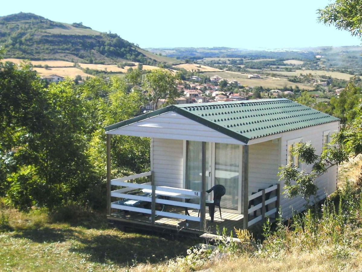 Val St Georges Hotel Saint-Georges-de-Luzençon Екстериор снимка