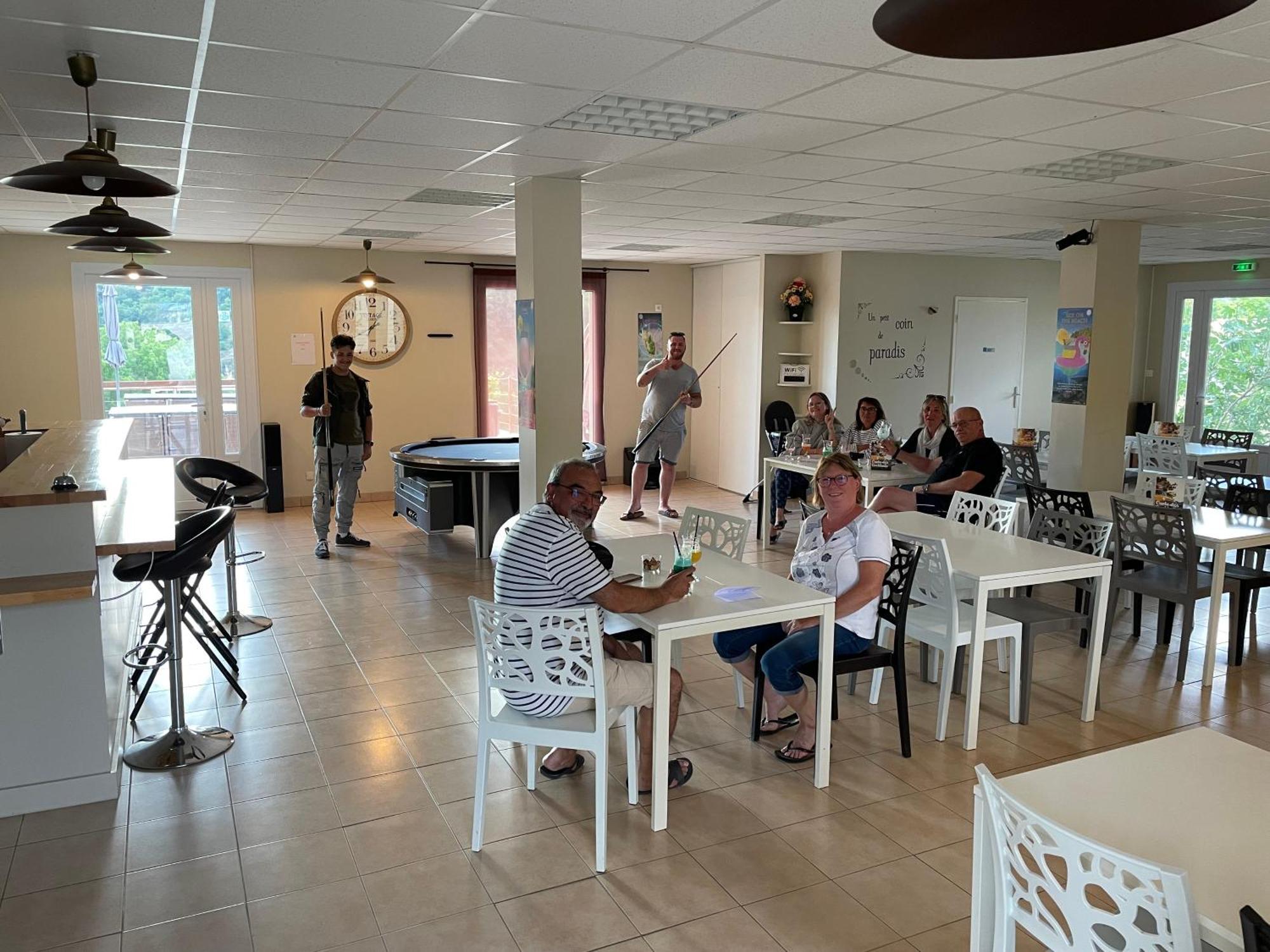 Val St Georges Hotel Saint-Georges-de-Luzençon Екстериор снимка